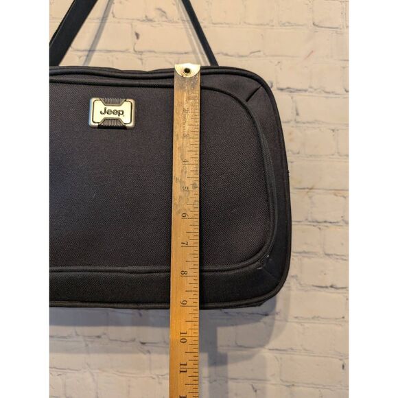 Jeep carry-on canvas adjustable strap travel tote - Picture 5 of 8